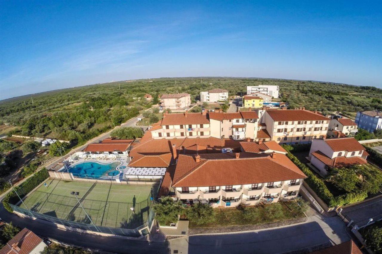 Hotel Villa Letan Fažana Eksteriør bilde