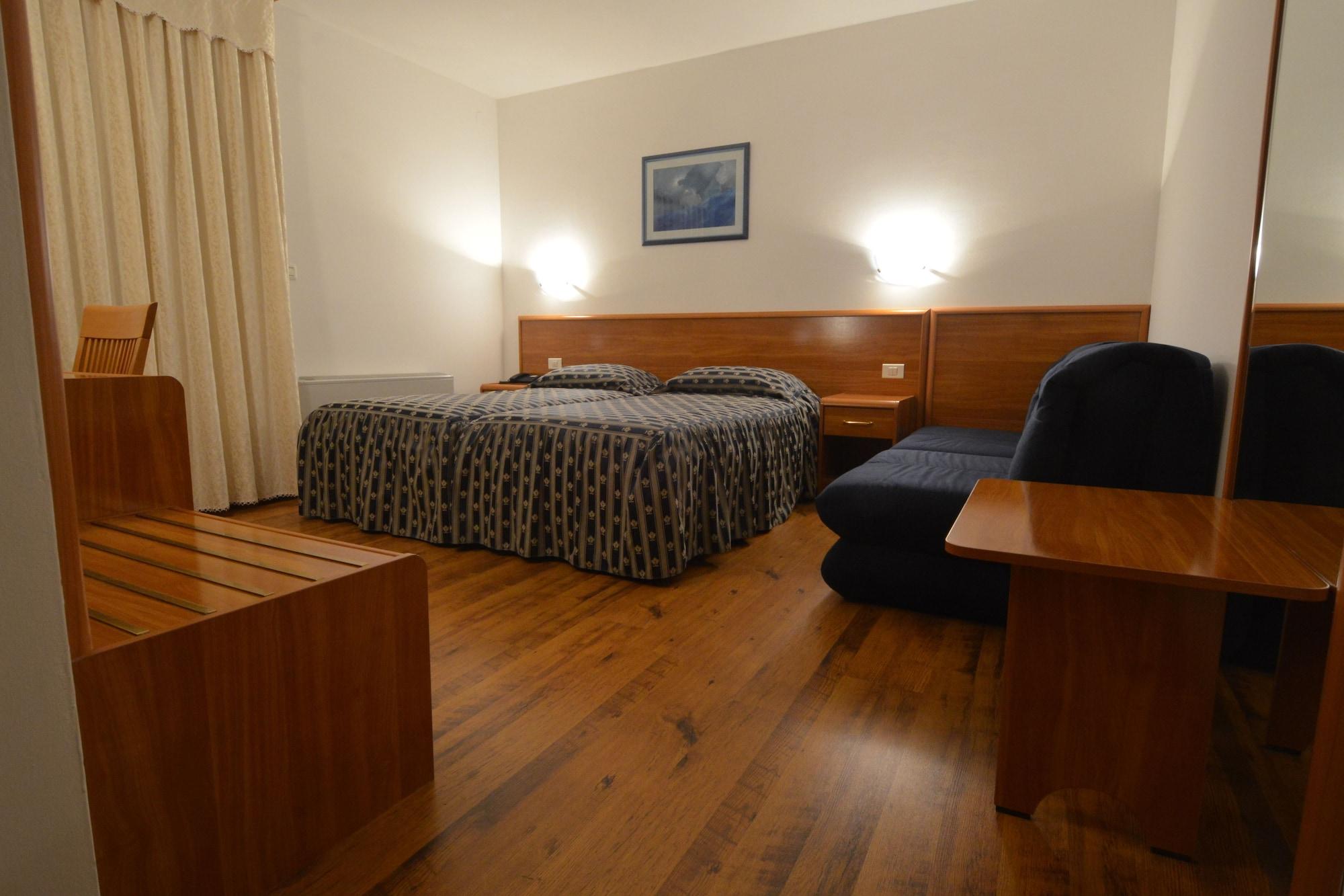 Hotel Villa Letan Fažana Eksteriør bilde