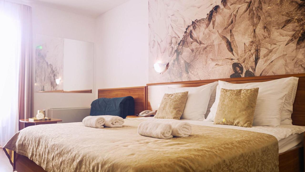 Hotel Villa Letan Fažana Eksteriør bilde