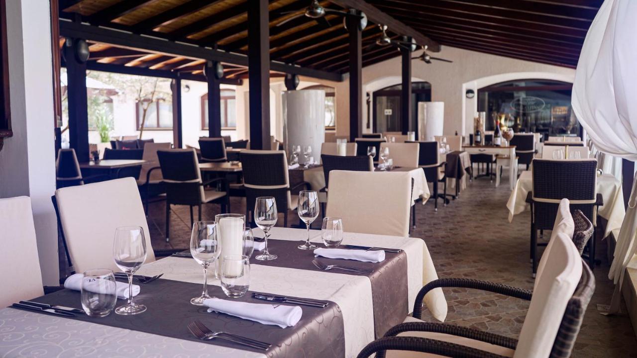 Hotel Villa Letan Fažana Eksteriør bilde