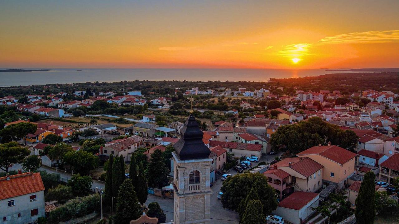 Hotel Villa Letan Fažana Eksteriør bilde