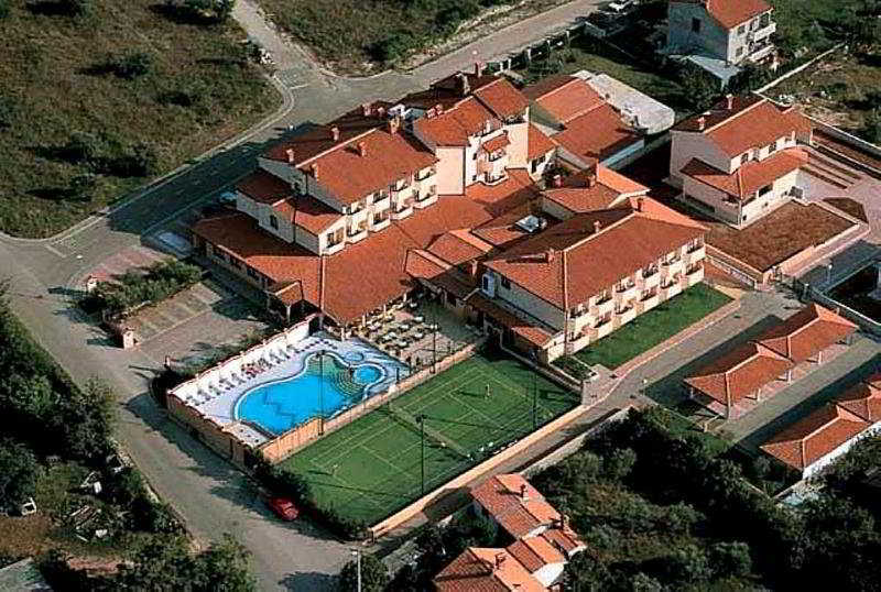 Hotel Villa Letan Fažana Eksteriør bilde